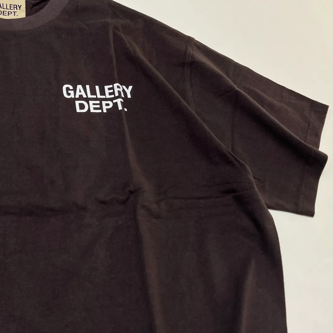 GALLERY DEPT. SOUVENIR TEE Black English LOGO short sleeves Hollywood limited edition Washed black S-XL Classic basic style washed and aged Cylindrical seamless linen and cotton fabric Loose fit
